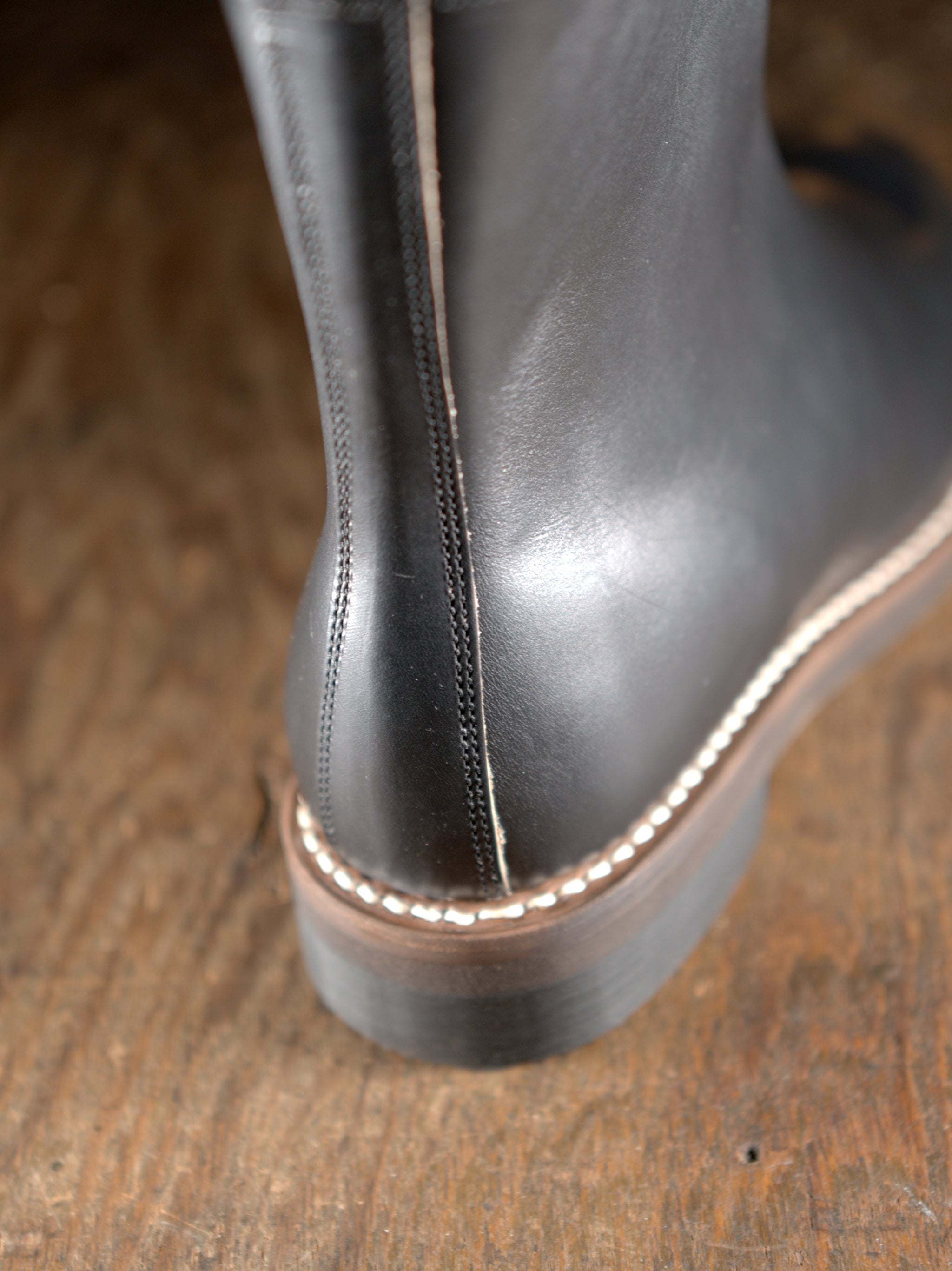 CASPER (Black Chromexcel) – Laid.Back.Taylor Online Store