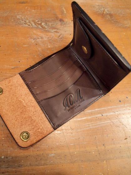 SHORT TRACKER WALLET