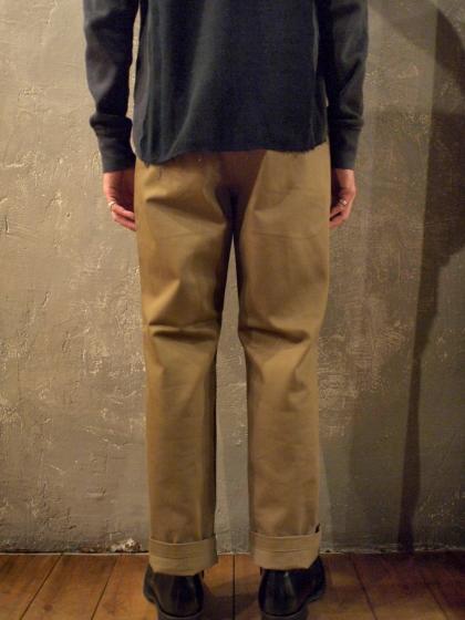 SINGLE-PLEATED COTTON ARMY TROUSERS